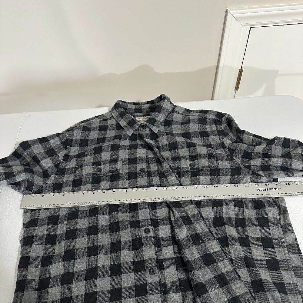 AMERICAN EAGLE OUTFITTERS